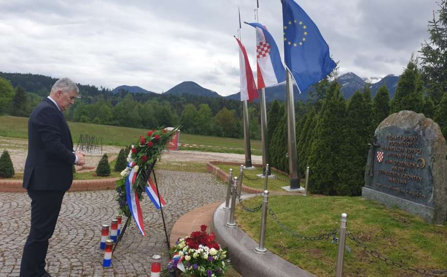 Čović izbjegao komemoraciju, ali je položio cvijeće u Bleiburgu